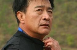 周里京老婆曾和媒体闹过矛盾 涉事记者因此获奖 