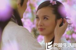 霍思燕妲己古装妩媚动人 张馨予版争议颇大 