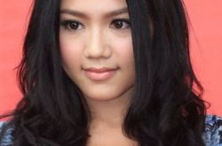 赴日拍片的女艺人都有谁 有著名歌星也有性感女神 