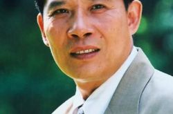 《青年医生》演员宗平会老友 《渴望》演员20年再聚首 