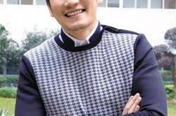 袁文杰微博回应粉丝  回巢TVB愿当新人 