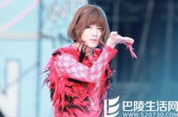 天团exo金俊绵女装妖艳动人 令人震惊不已 