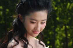 修庆刘亦菲有故事发生 老派演员竟然也喜欢神仙姐姐 