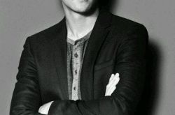 美国总统大选！吴彦祖晒选票称投希拉里特朗普讨厌中国