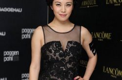 廖碧儿淑女款发型 廖碧儿卷发发型