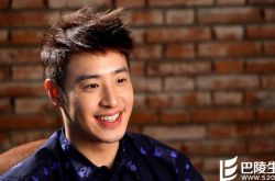 潘玮柏现身回应自身感情状态 笑谈与阿sa同款口罩绯闻