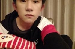 TFBOYS易烊千玺被尾随 公司回应遭批