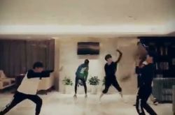 李小璐TFBOYS薛之谦合体跳舞 网友：甜馨有话说