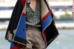 搭配各式各样修脸墨镜 搭配阔檐帽名媛范十足搭配闪亮大配饰