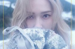 Jessica公开预告照神秘梦幻 履行承诺12月回归