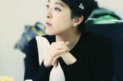 黄小蕾八问迪士尼否认打人 网友希望迪士尼拿出监控