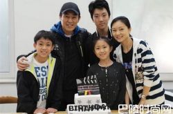 张艺谋庆67岁生日，本来早已经功成名却还接受挑战