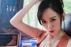 暖心!粉丝告白要求自拍 陈乔恩竟这样照做