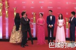 霍建华红毯推人被网友骂翻 背后原因曝光后结局大反转