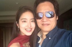 杨采钰承认与刘亦菲干爹恋情 揭秘刘亦菲陈金飞关系