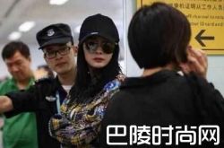 杨幂被赶出机场 与刘恺威最新消息2017秀恩爱破离婚传闻
