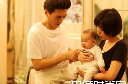 靳东老婆是二婚吗 靳东老婆李佳个人资料