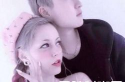 吴卓林与女友再晒亲密照 直言希望帮助他人