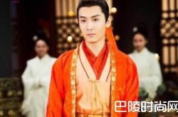 《将军在上》胡青念的诗原文上线？送嫁衣另有深意