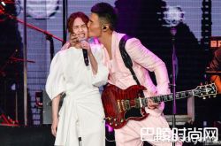 杨丞琳34岁啦 男友李荣浩第一时间送祝福