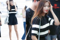 twice子瑜是中国人吗？时尚穿搭惊艳机场