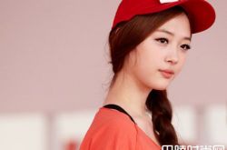 崔雪莉为什么退出fx？经常真空上阵太性感了