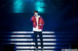 周兴哲《Nobody But Me》爆熬夜连打10小时游戏