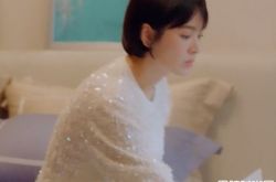 宋慧乔穿CHANEL针织毛衣 仙气十足少女心