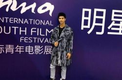 余科宏出席中国青年影展 余科宏个人资料身高照片