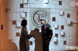 张靓颖偶遇林俊杰 粉丝都看不下去太假了