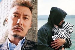 余文乐首晒儿子侧脸 抱娃洗澡逆天睫毛好长