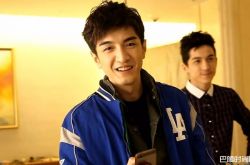 金瀚的父母是谁？金瀚和苗圃什么关系