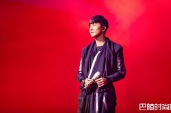 林俊杰从小离开新加坡追梦 把负能量转为动力