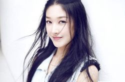 孙嘉琪年龄资料照片 拥有超高的颜值属于校花级别