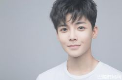 侯明昊的性格很冷吗？女友是谁呀