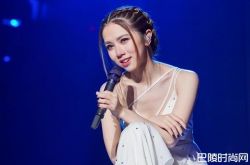 邓紫棋自爆写情歌哭肿眼 粉丝建议写甜歌