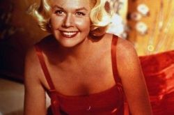 多丽丝·戴去世享年97岁 60年代的票房皇后