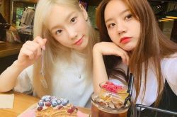 泰妍和惠利合照曝光 一个会唱一个会演