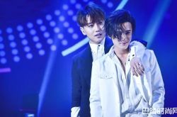 赵泳鑫为什么有腰伤？赵泳鑫音乐先锋榜再次获奖