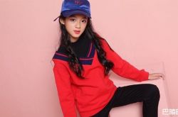 黄杨钿甜如何出道的？05后女主童年专业户