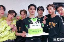 王嘉尔回怼种族歧视留言 亲自念出恶评