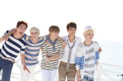 SHINee出道11年 闪耀11年音乐路难忘钟铉