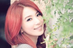 田馥甄为什么爱喝酒 穿着睡衣在飞机上喝酒怎么回事