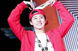 ikon前队长金韩彬宣布退团 ikon成员都怕金韩彬吗