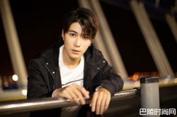 陈学冬水中憋气长达207秒 带白色管子是什么鬼