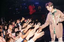 福克斯胡天渝的简介 努力也会有收获的rapper