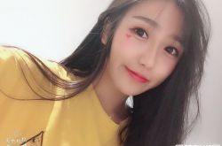 小深深儿年龄多大资料简介 直播间停播是怎么回事