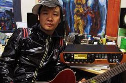 李延亮吉他什么水平？他在乐坛摇滚圈什么地位