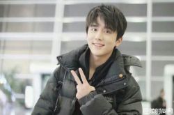 张新成家里是干嘛的 是商人还是艺人