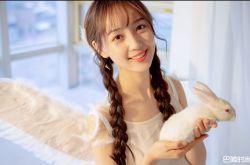 秦牛正威家庭背景揭秘 宽裕家境培养优秀的人